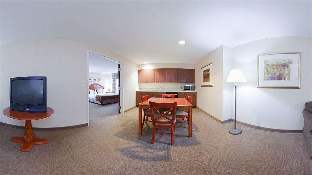 Holiday Inn Grand Rapids-Airport By Ihg Exteriör bild