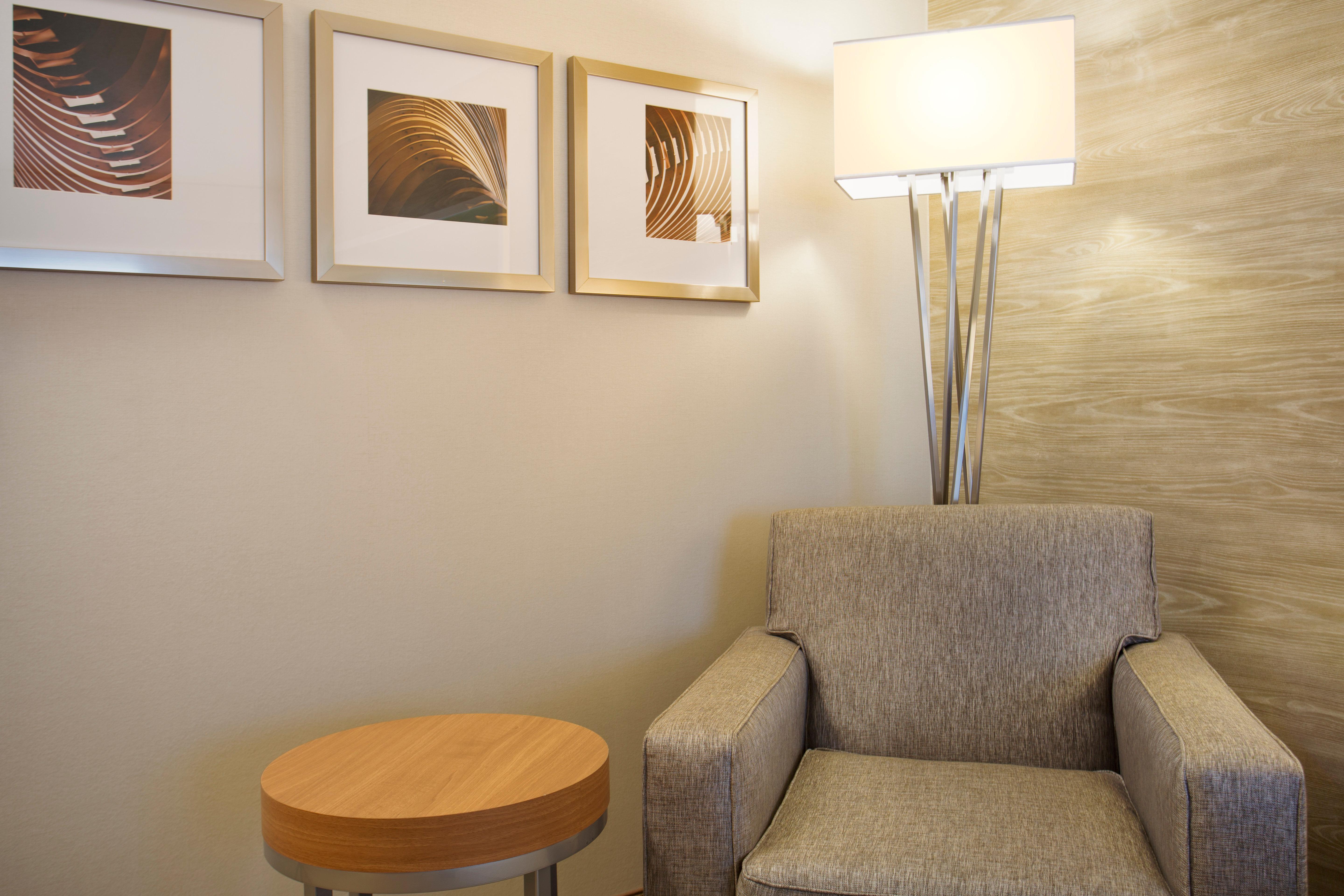 Holiday Inn Grand Rapids-Airport By Ihg Exteriör bild