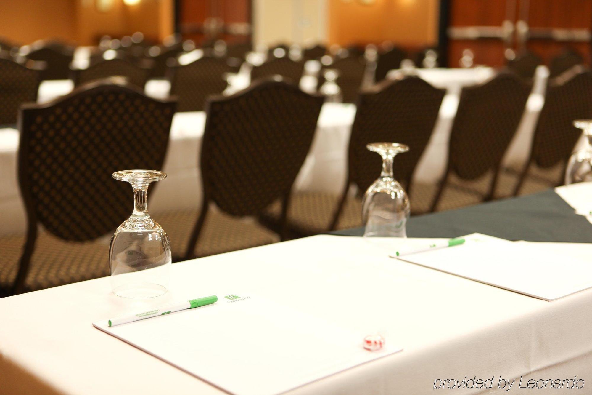 Holiday Inn Grand Rapids-Airport By Ihg Exteriör bild