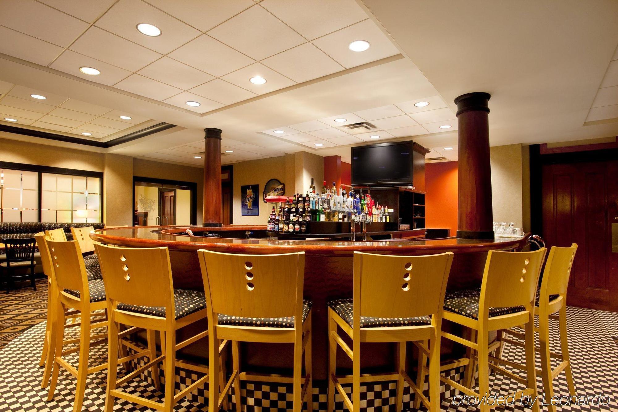 Holiday Inn Grand Rapids-Airport By Ihg Exteriör bild
