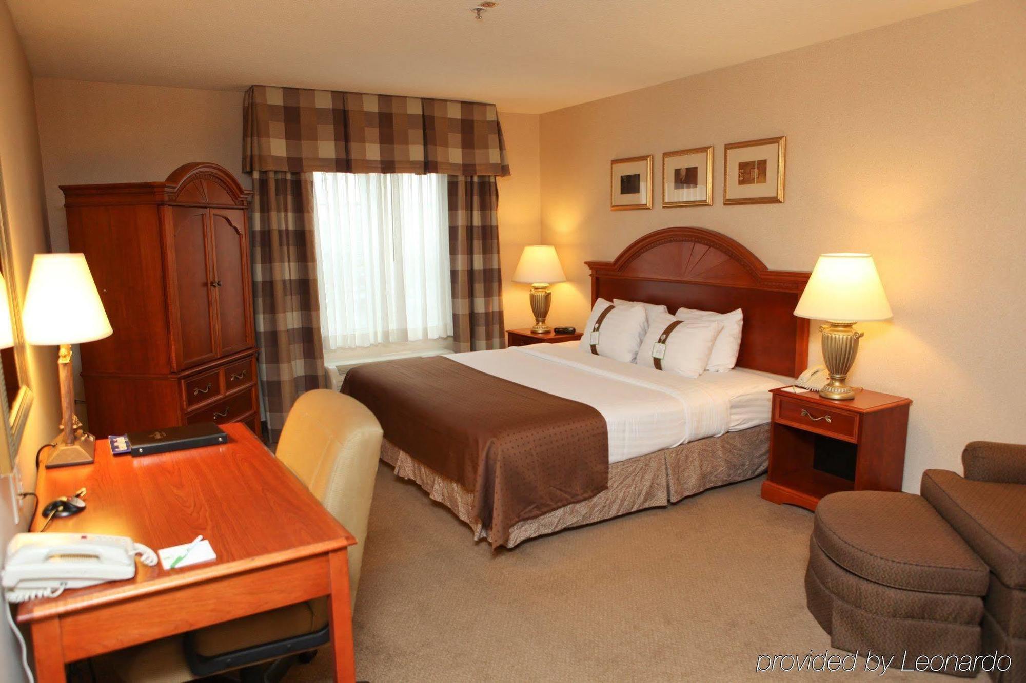 Holiday Inn Grand Rapids-Airport By Ihg Exteriör bild